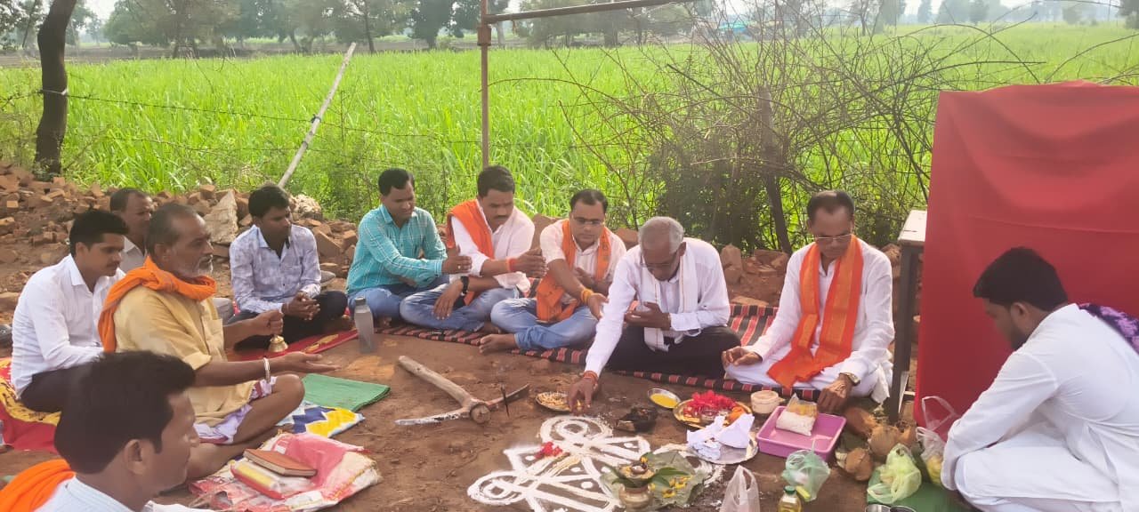 कवर्धा ग्राम विकास को मिली रफ्तार, 01 करोड़ की लागत से होंगे 15 निर्माण कार्य 1 IMG 20250616 WA0021