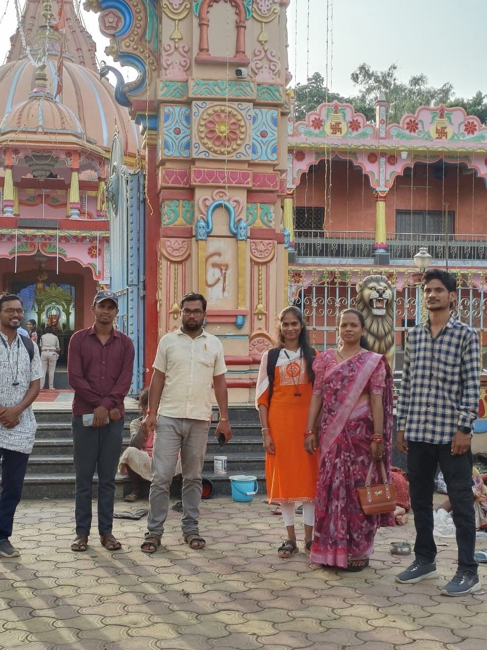 नवरात्रि पर बाल भिक्षावृत्ति रोकने के लिए अभियान 1 IMG 20250922 WA0051