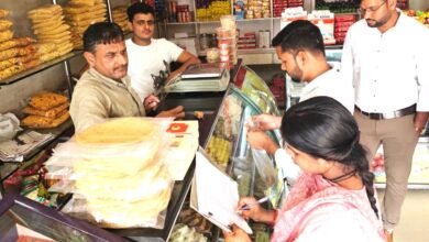 दीपावली पर्व पर खाद्य पदार्थों की गुणवत्ता जांच जारी, 03 नमूने अवमानक पाए गए 2 IMG 20251013 WA0032