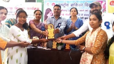 राष्ट्रीय बालिका दिवस पर शासकीय माता कर्मा महाविद्यालय में स्वास्थ्य जागरूकता कार्यक्रम आयोजित 6 IMG 20251014 WA0041