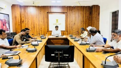 पीएम सूर्यघर योजना के क्रियान्वयन में लाएं तेजी- कलेक्टर श्री गोपाल वर्मा 6 IMG 20251017 WA0042