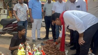 लोकल फॉर वोकल’ के संदेश को दिया बढ़ावा, आमजनों से की आत्मीय मुलाकात 6 IMG 20251019 WA0030