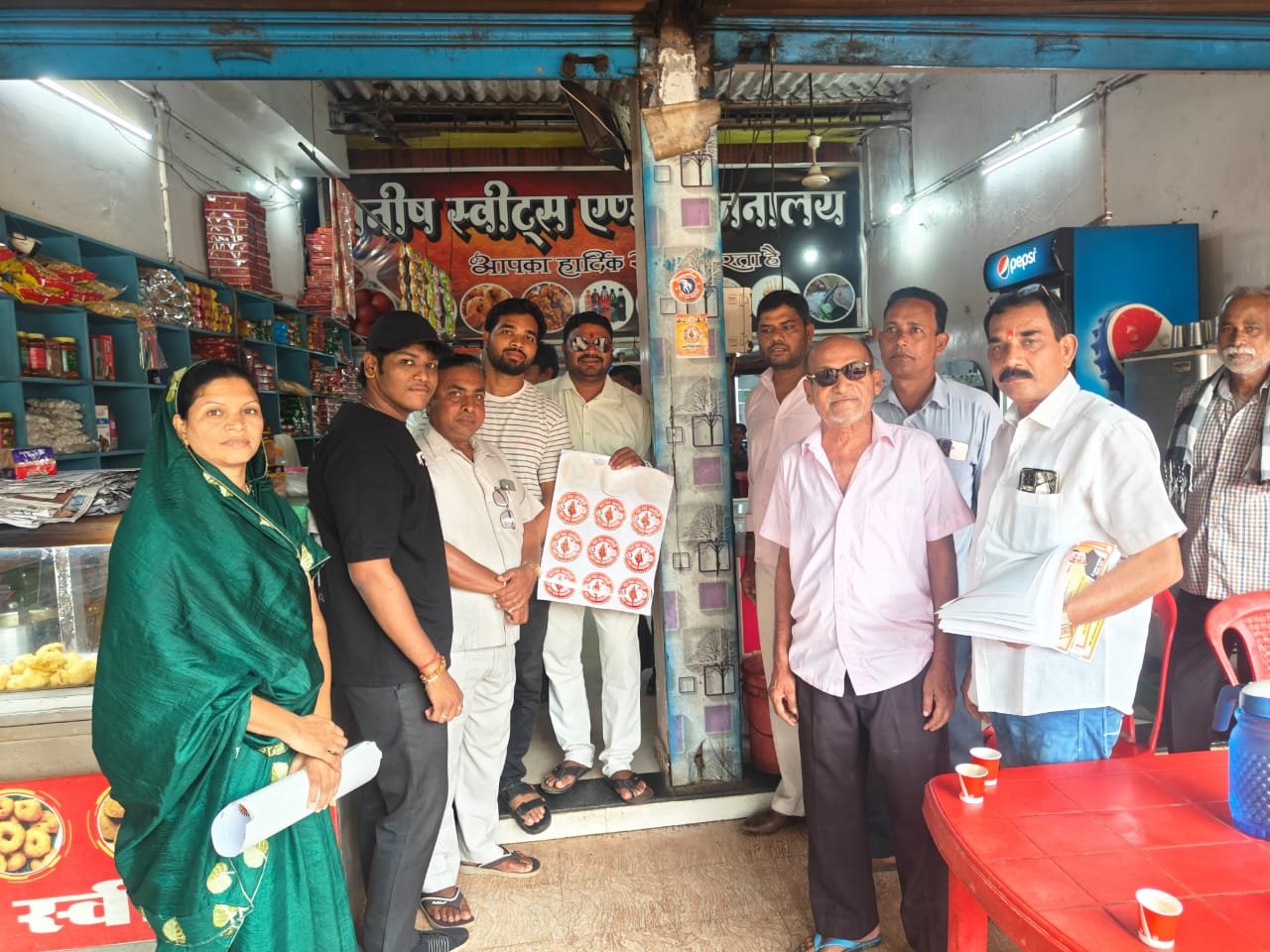 जीएसटी कटौती से व्यापार में नई ऊर्जा — स्वदेशी अपनाने का आह्वान.... 1 IMG 20251029 WA0019