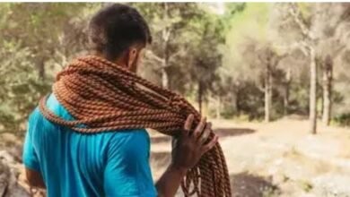 19 साल के फैक्ट्री मजदूर ने क्रैक किया देश का टफ एग्जाम, अब दूसरों के झूठे बर्तन नहीं मांजेंगे मां-बाप! 2 Screenshot 20251028 083714