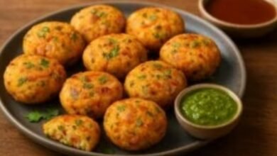 चाय की प्याली के साथ परोसें परफेक्ट इवनिंग स्नैक, मिनटों में बनाएं क्रिस्पी और हेल्दी सूजी उत्तपम बाइट्स 2 Screenshot 20251030 043342