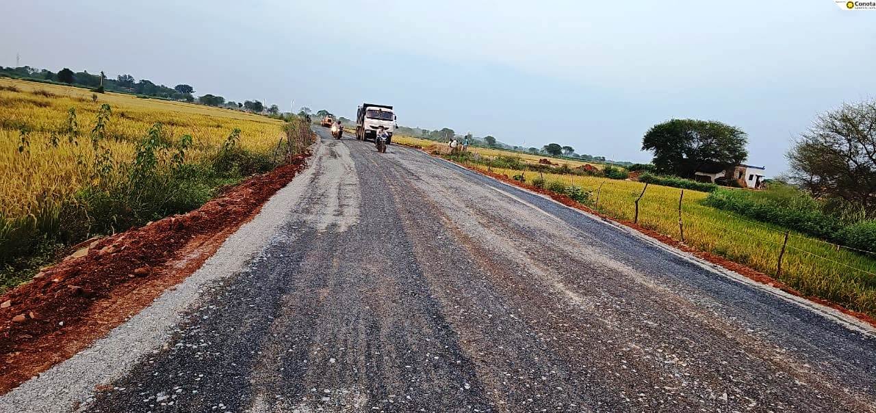 सड़क निर्माण कार्यों की गुणवत्ता पर विशेष ध्यान 1 IMG 20251107 WA0030