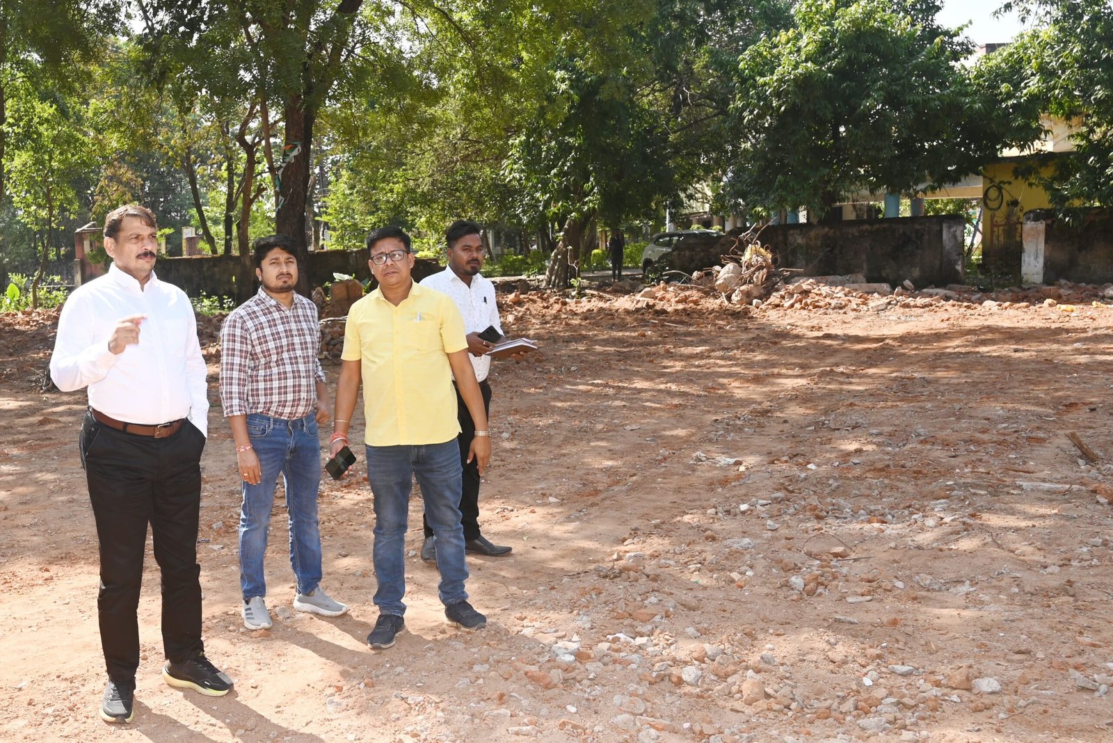 कलेक्टर श्री गोपाल वर्मा ने नालंदा लाइब्रेरी निर्माण स्थल का किया निरीक्षण 1 IMG 20251108 WA0024 scaled