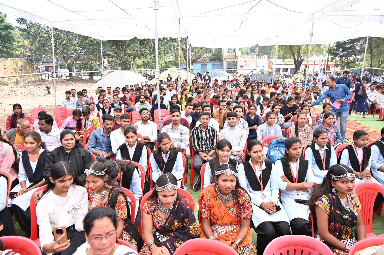 नालंदा परिसर लाइब्रेरी से युवाओं को मिलेगा आधुनिक अध्ययन माहौल– उपमुख्यमंत्री श्री विजय शर्मा 1 IMG 20251117 WA0045 scaled