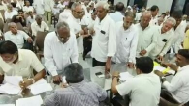 अकेले पूरे गांव का Loan चुका डाला... 300 किसानों को बनाया 'कर्जमुक्त'; 30 साल का उतारा भार 6 Screenshot 20251105 041017