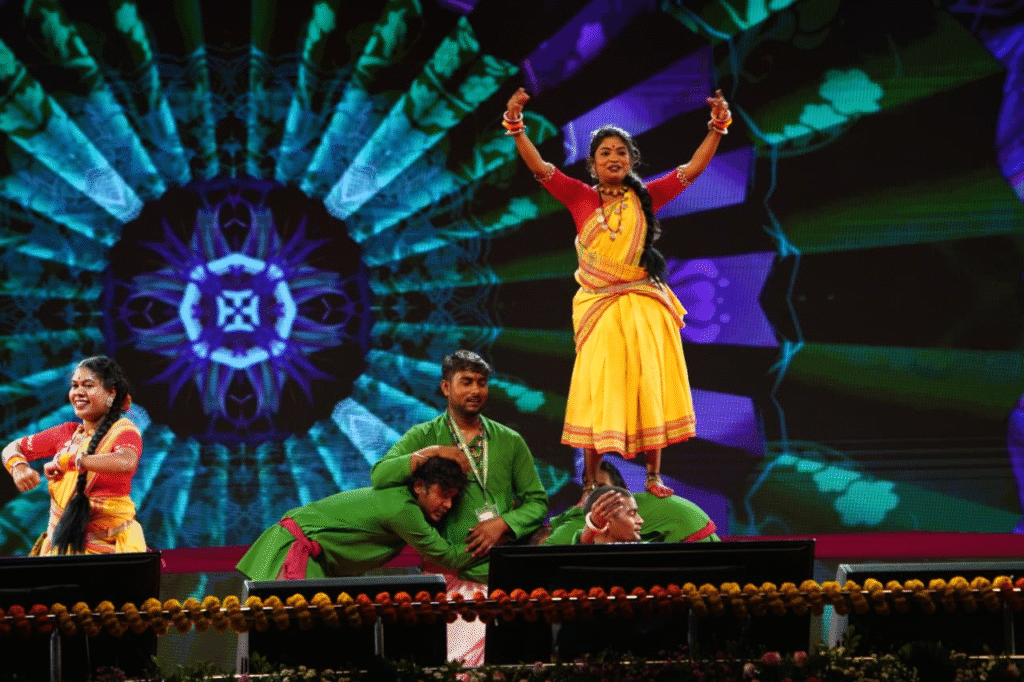 राज्योत्सव : पूनम विराट तिवारी के लोकमंच व कैलाश खेर के सुरों से झूम उठा पंडाल 1 image 5 1024x682 6BlqQA