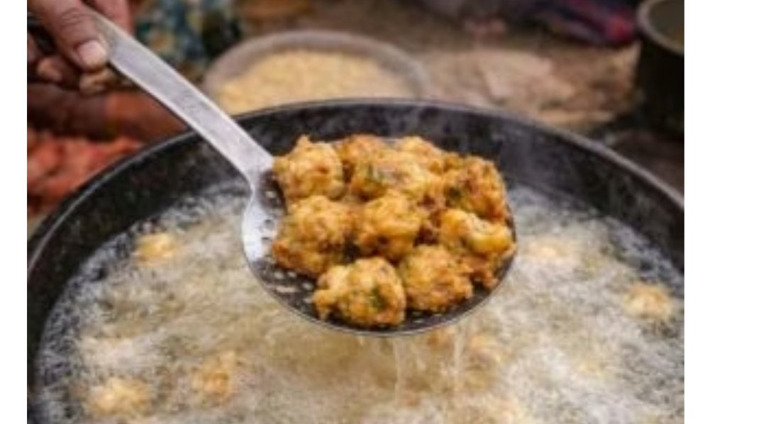 क्या आपने कभी खाए हैं पानी में तले पकौड़े? जानिए असुर जनजाति का अनोखा तरीका 1 Screenshot 20251222 125509