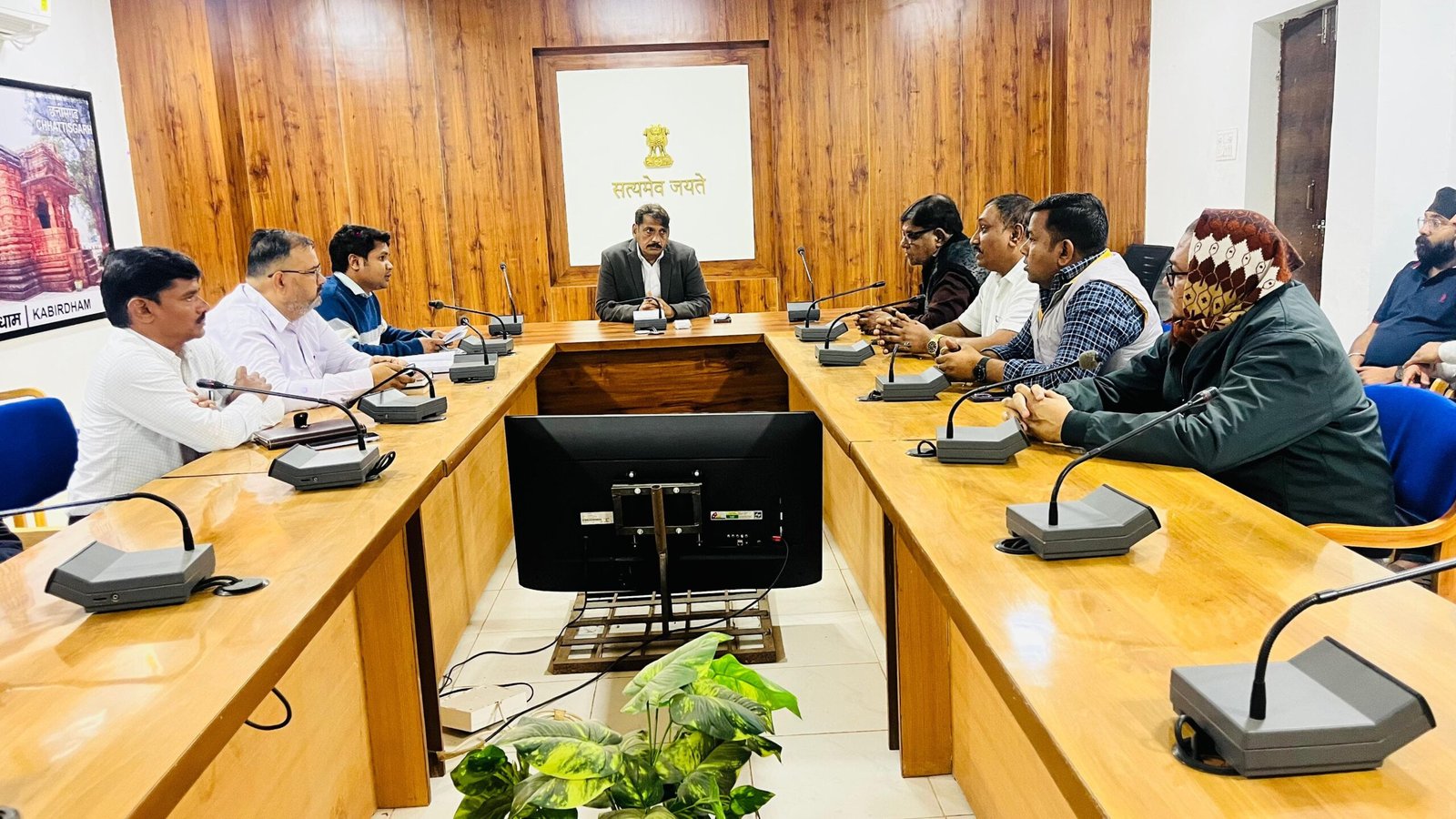 मिलर्स को धान उठाव और परिवहन में दिशा निर्देशों में पालन के दिए निर्देश, अधिकारियों को नियमित मॉनिटरिंग के लिए किया निर्देशित 1 IMG 20260113 WA0041 scaled