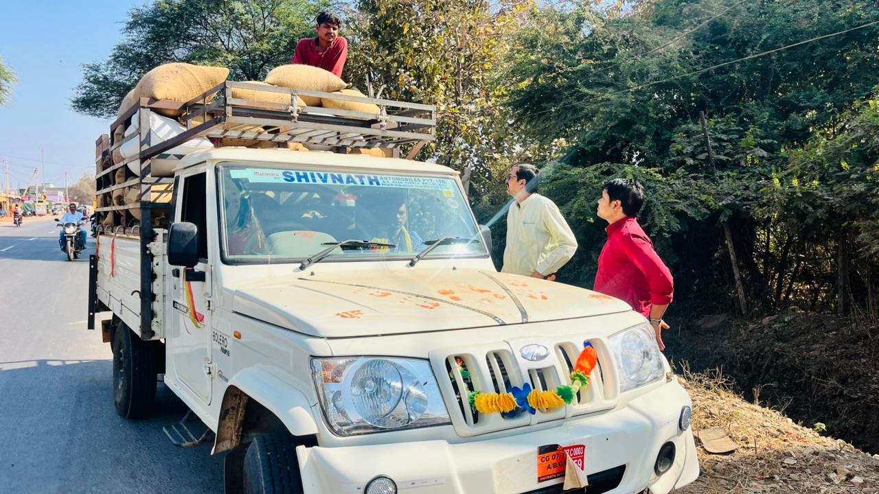 जिले में अवैध धान परिवहन पर कड़ी निगरानी, वाहनों की औचक जांच 1 IMG 20260123 WA0019