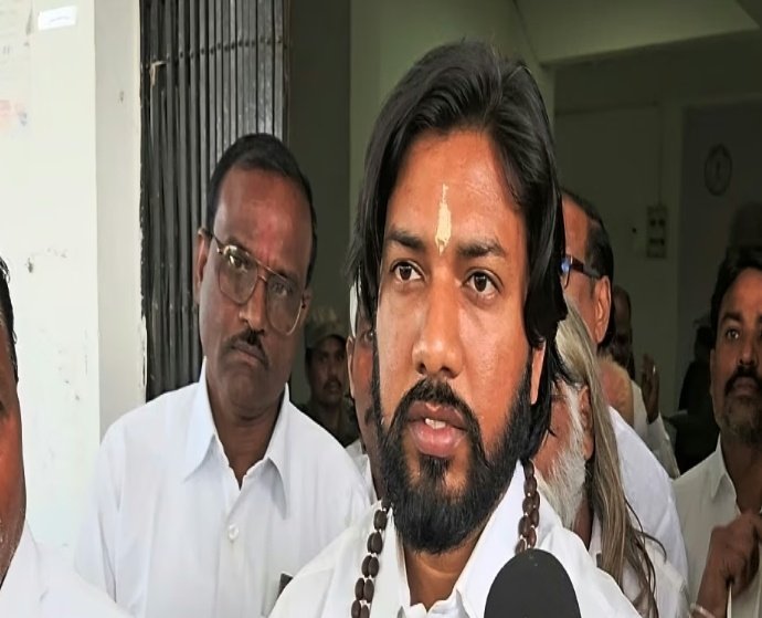 गिरौदपुरी मेला 2026 की तैयारी तेज, मंत्री खुशवंत साहेब और गुरु बालदास साहेब की मौजूदगी में अहम बैठक 1 Screenshot 20260125 065530
