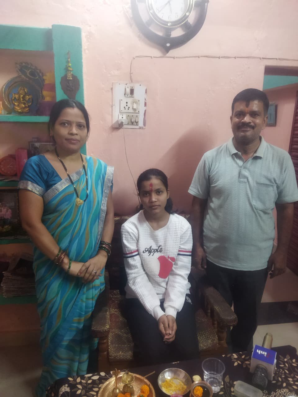 उप मुख्यमंत्री श्री विजय शर्मा ने कवर्धा की बेटी रिया केशरवानी को दी बधाई, दसवीं बोर्ड में प्रदेश में द्वितीय स्थान हासिल किया* 1 IMG 20260429 WA0016