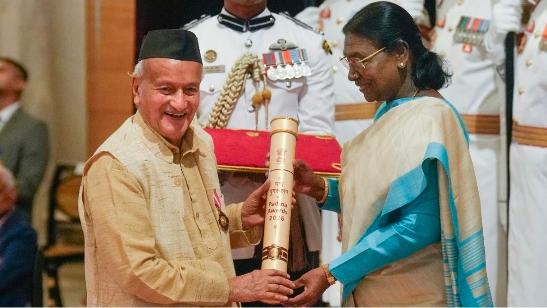 भगत सिंह कोश्यारी, हरमनप्रीत और जगदीश कुमार... 66 हस्तियां पद्म पुरस्कारों से सम्मानित 1 Screenshot 20260527 102611