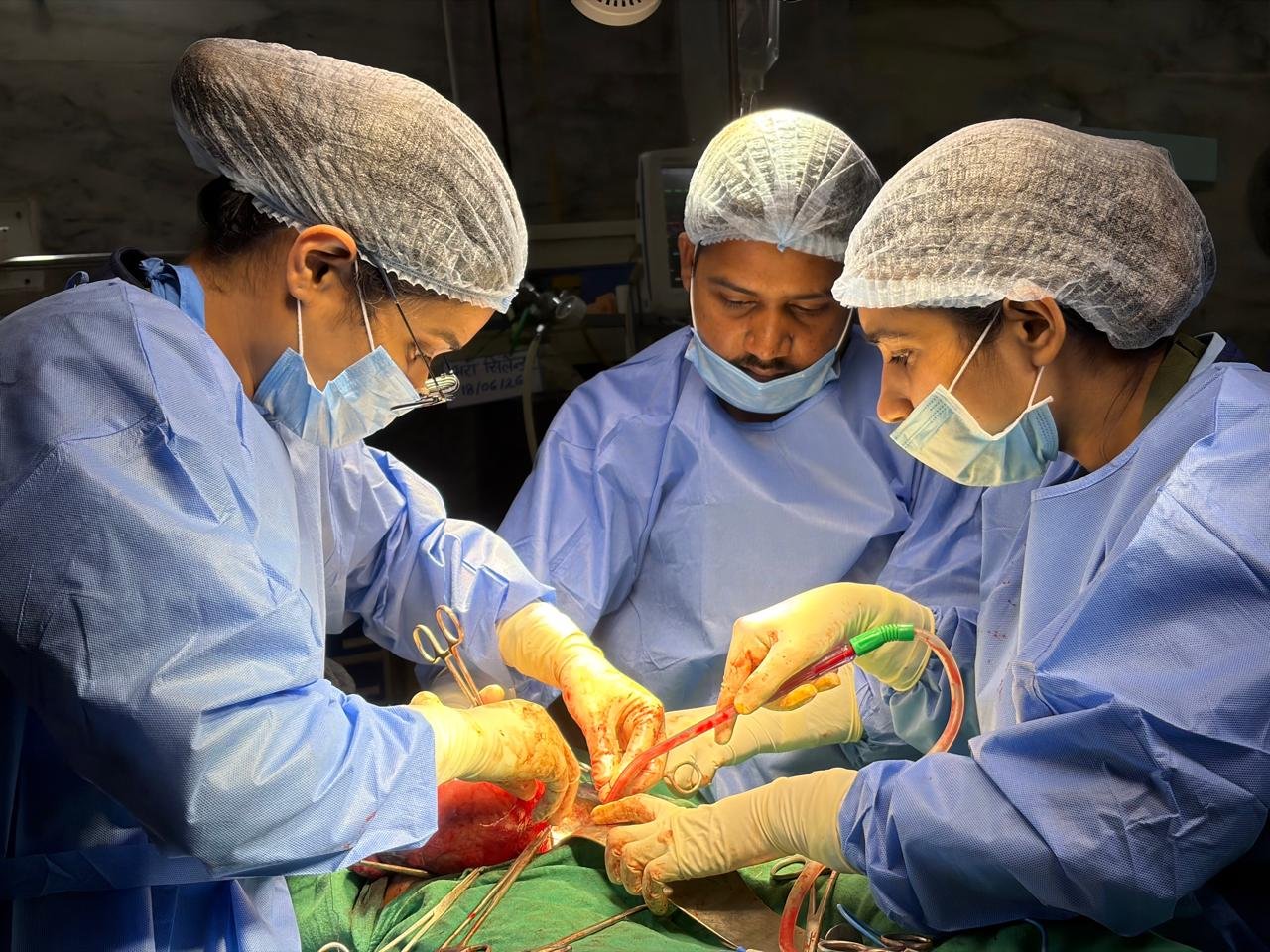 विशेषज्ञ चिकित्सकों ने गंभीर एनीमिया और स्त्री रोगों से पीड़ित मरीजों का किया सफल उपचार* 1 IMG 20260627 WA0019
