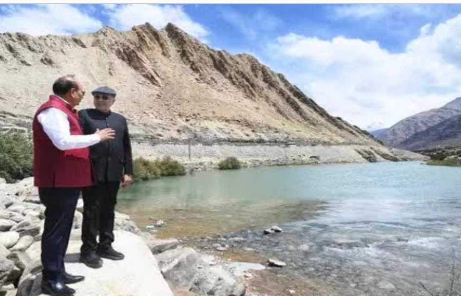 उपराष्ट्रपति ने लद्दाख के पश्मीना फार्म और सिंधु जल संरक्षण परियोजना का किया दौरा, स्थानीय प्रयासों को सराहा 1 Screenshot 20260623 115826