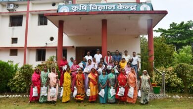 आत्मनिर्भर दलहन मिशन के तहत उन्नत उड़द बीज वितरण एवं कृषक संगोष्ठी कार्यक्रम का हुआ आयोजन 5 IMG 20260707 WA0021