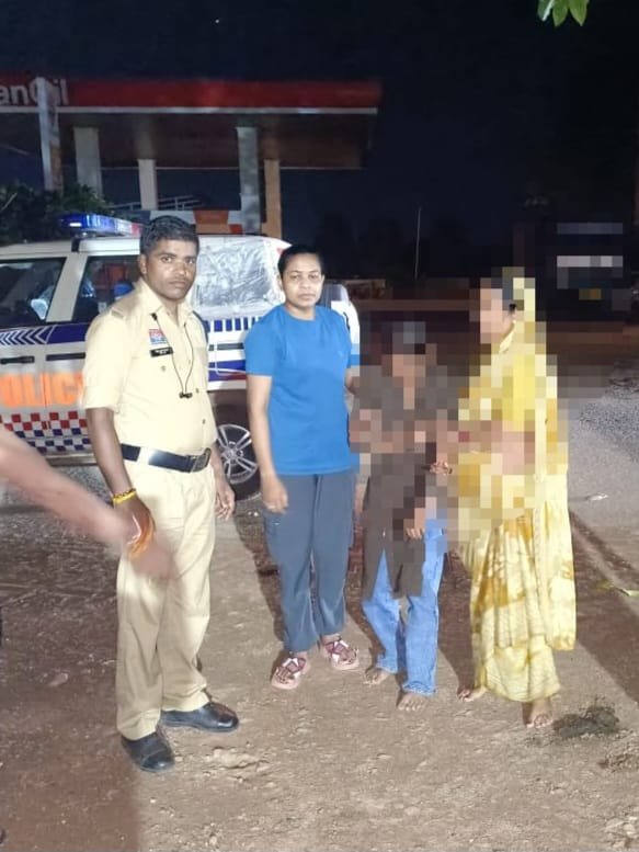 मानवीय संवेदनशीलता की मिसाल बनी डायल-112 : भटकी हुई युवती को सुरक्षित परिजनों से मिलाकर लौटाई मुस्कान* 1 IMG 20260725 WA0007