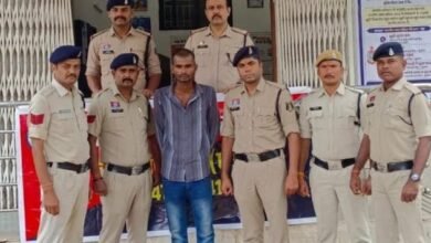 लोहारा पुलिस ने सुलझाई अंधे कत्ल की गुत्थी, पत्नी की हत्या करने वाला आरोपी निकाला पति पुलिस टीम ने किया गिरफ्तार 5 IMG 20260731 WA0027