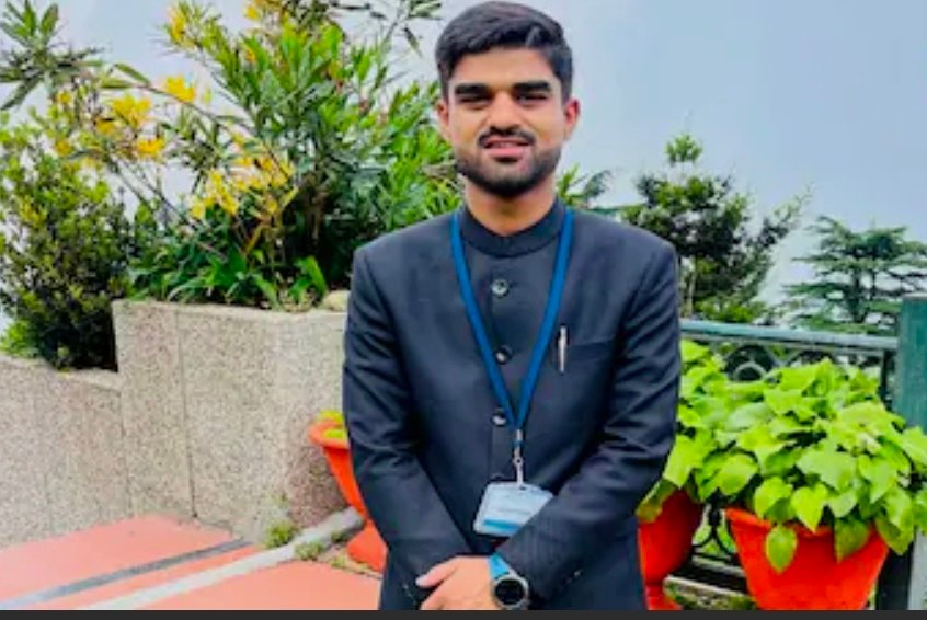 साइबर कैफे चलाने वाले मोइन मंसूरी बने IAS, 3 लाख का लोन लेकर की UPSC की तैयारी 1 Screenshot 20260707 132401