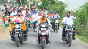उप मुख्यमंत्री अरुण साव के नेतृत्व में 14 गांवों में निकली भव्य तिरंगा यात्रा, गूंजा देशभक्ति का जयघोष 1 1305 300x169 yG6eQg