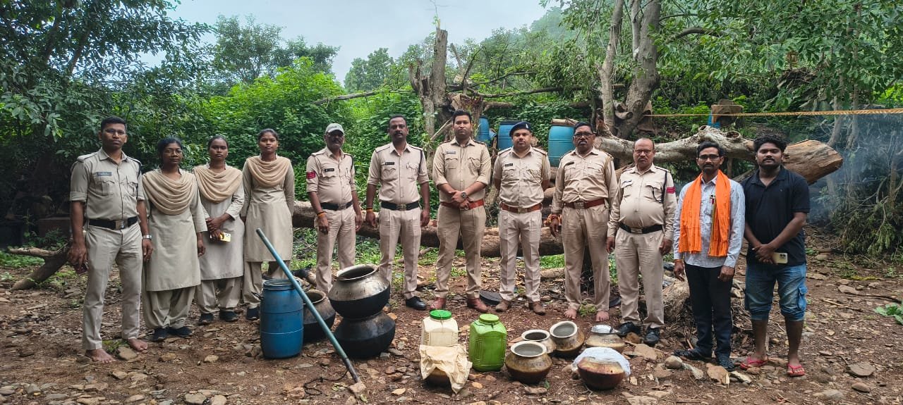 अवैध मदिरा के निर्माण, परिवहन एवं विक्रय के विरुद्ध आबकारी विभाग की कार्रवाई 1 IMG 20260902 WA0024