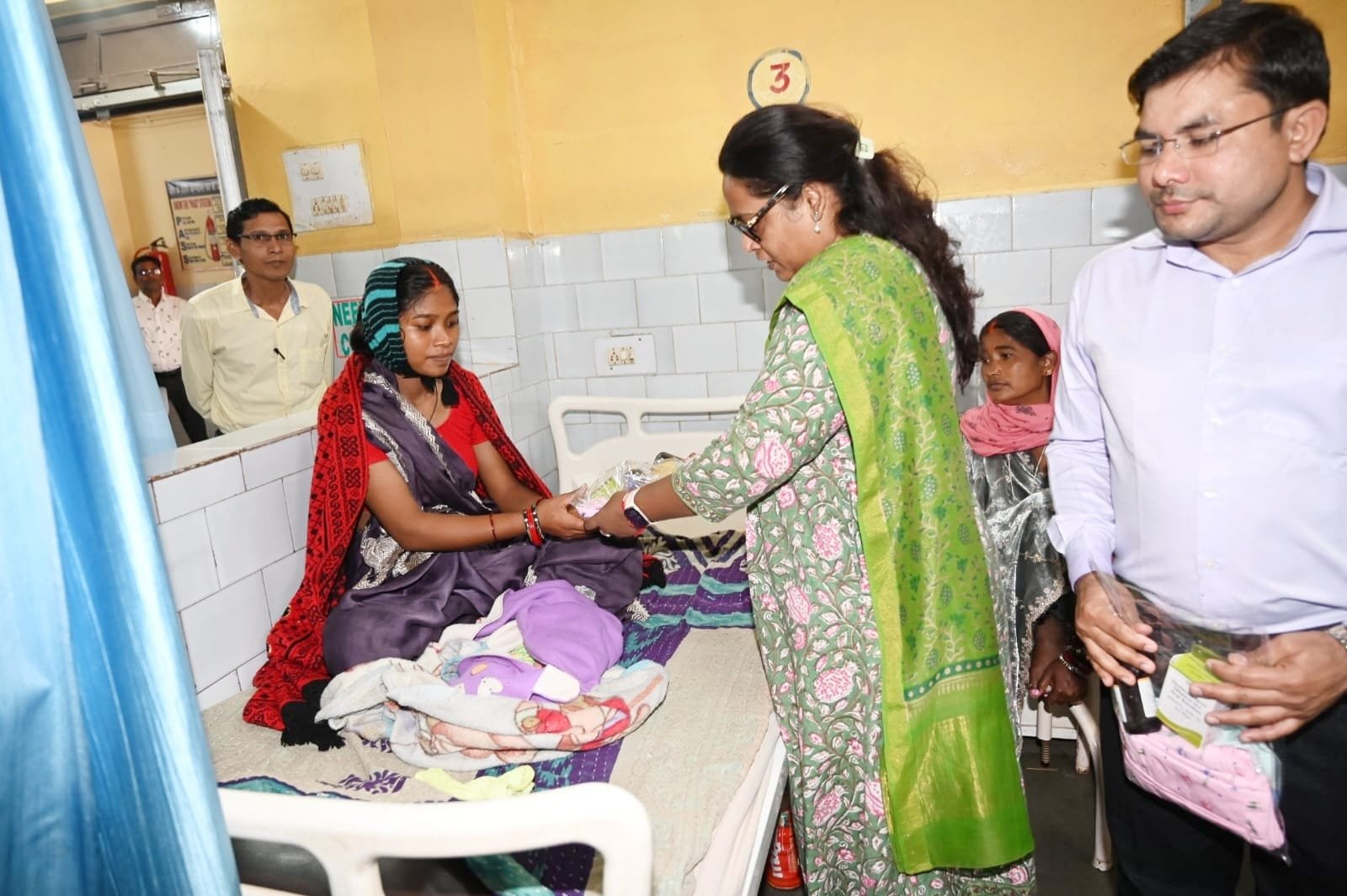 कलेक्टर श्रीमती तुलिका प्रजापति ने कस्तूरबा गांधी आवासीय विद्यालय बोड़ला का किया निरीक्षण 1 IMG 20260930 WA0060