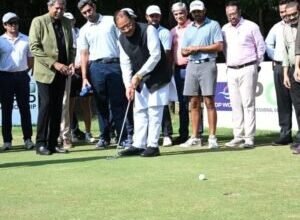 cm sai kapil dev 1 300x271 UlTETo
