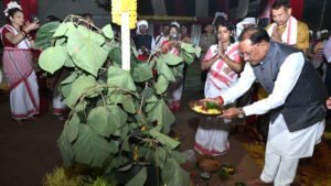 करम परब हमारी समृद्ध जनजातीय संस्कृति और पूर्वजों की अमूल्य धरोहर, इसका संरक्षण एवं संवर्धन हम सभी का नैतिक दायित्व : सीएम साय 1 2802 300x169 7l374C