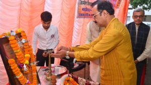 युवा शक्ति राष्ट्र की सबसे बड़ी ताकत, योग को जीवन में अपनाना जरूरी : संजय अग्रवाल 1 2813 300x169