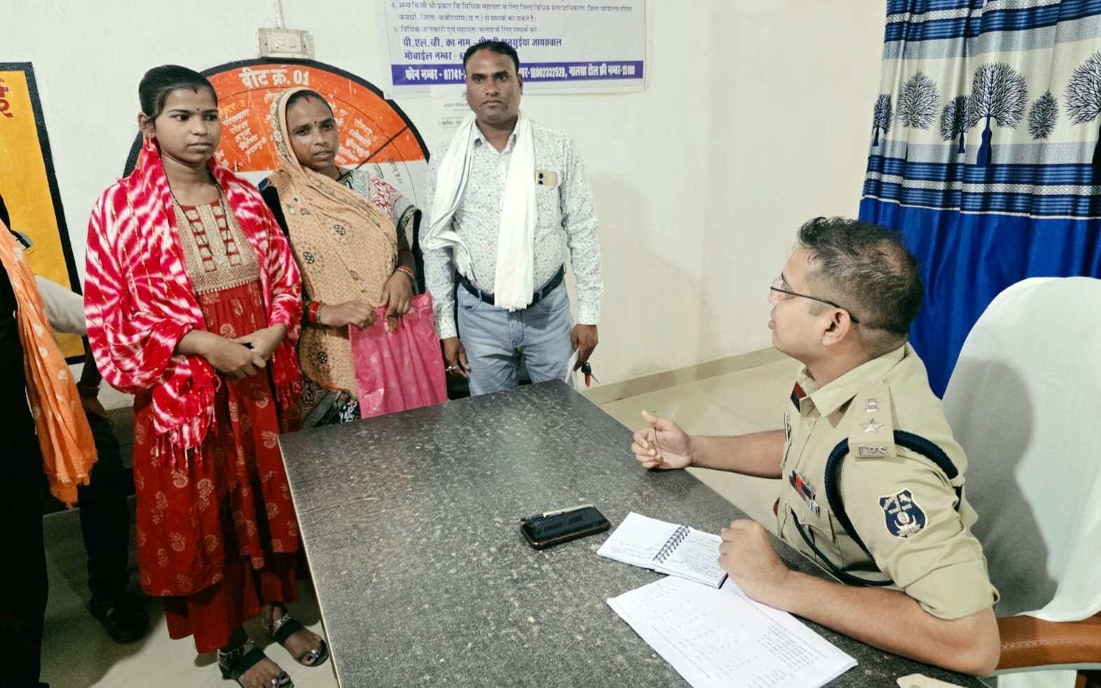 पुलिस अधीक्षक श्री जितेन्द्र कुमार यादव स्वयं पहुंचे थाना पांडातराई, एक दिन के लिए थाने से संचालित किया पुलिस अधीक्षक कार्यालय।* 1 IMG 20261015 WA0025