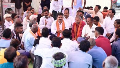 ग्रामीणों के बीच जमीन पर बैठकर उप मुख्यमंत्री ने किया आत्मीय संवाद, 74.80 लाख के विकास कार्यों की दी सौगात* 2 IMG 20261016 WA0035