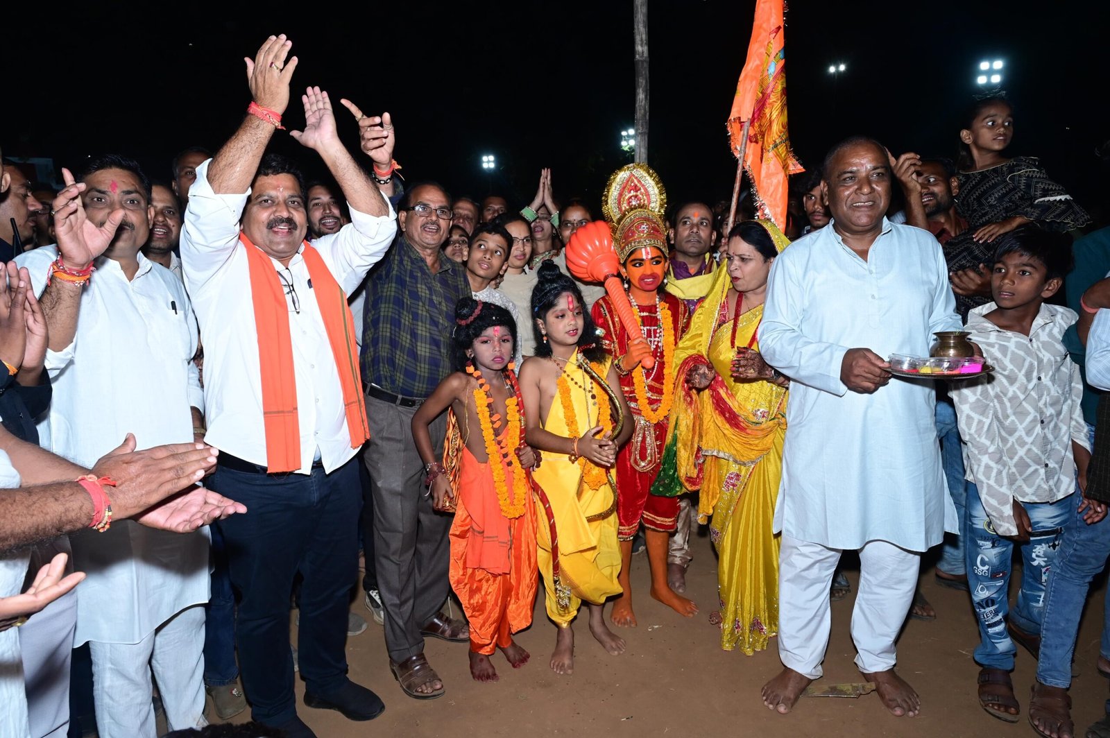 विजयादशमी पर उप मुख्यमंत्री श्री विजय शर्मा ने की भगवान श्रीराम और लक्ष्मण की पूजा-अर्चना, रावण दहन कार्यक्रम में हुए शामिल* 1 IMG 20261020 WA0027 scaled