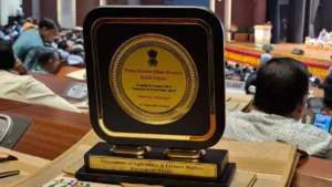 प्रधानमंत्री कृषि धन-धान्य योजना में दंतेवाड़ा ने रचा इतिहास, राष्ट्रीय स्तर पर मिला पुरस्कार 3 Oct 26 189 300x169